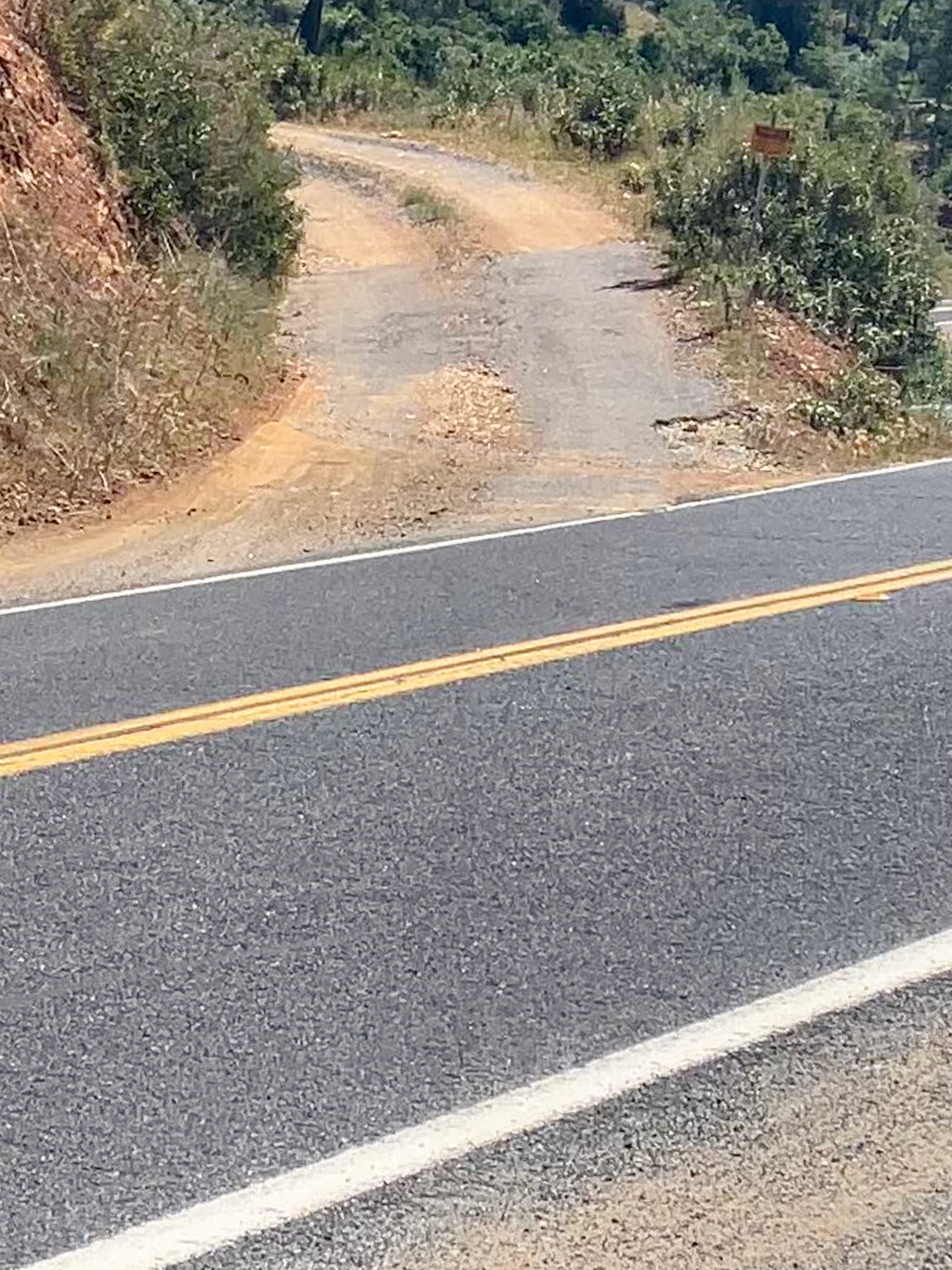 Closer view of Schilling Road off Highway 49